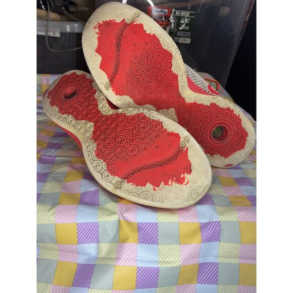 Nike men’s 2020 PG 4 Christmas sneakers, size 10.5. These are in pre-owned shape - Picture 5 of 5